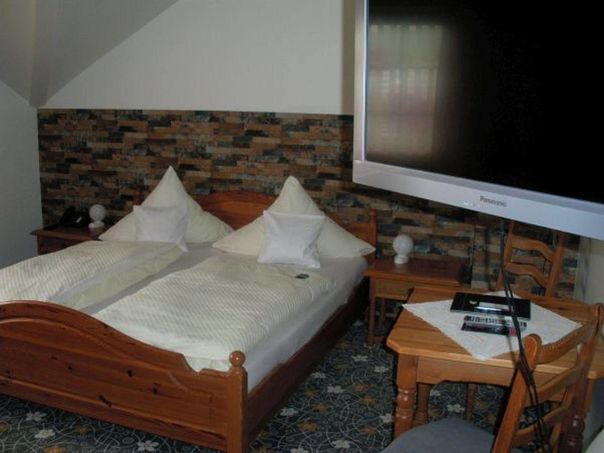 Hotel Company Cölbe Eksteriør bilde