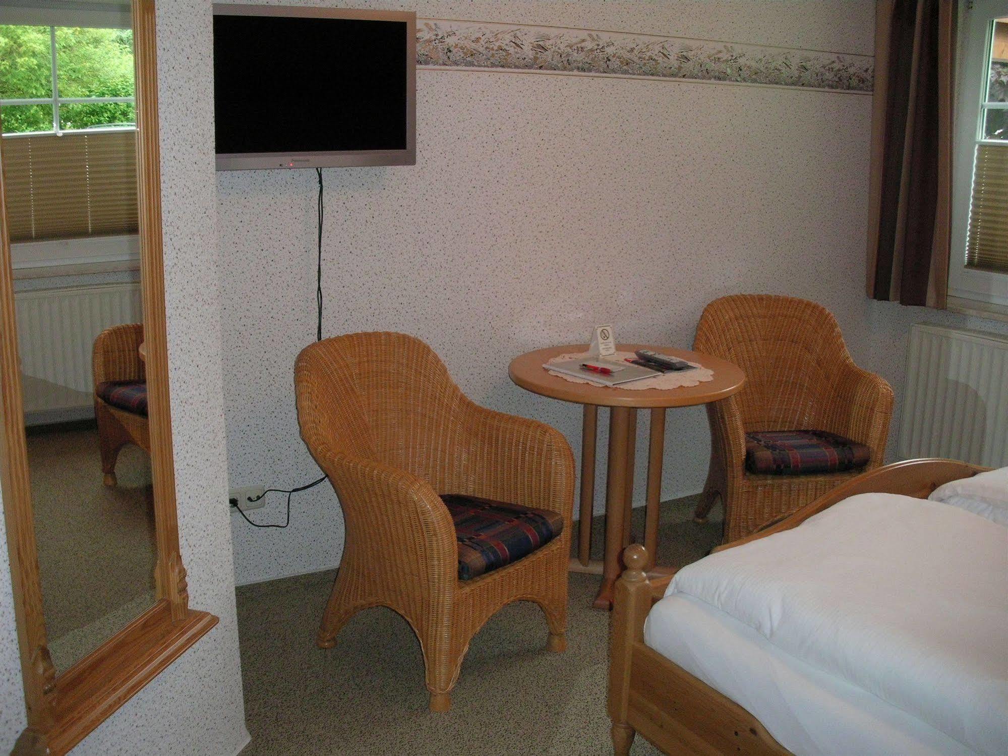 Hotel Company Cölbe Eksteriør bilde